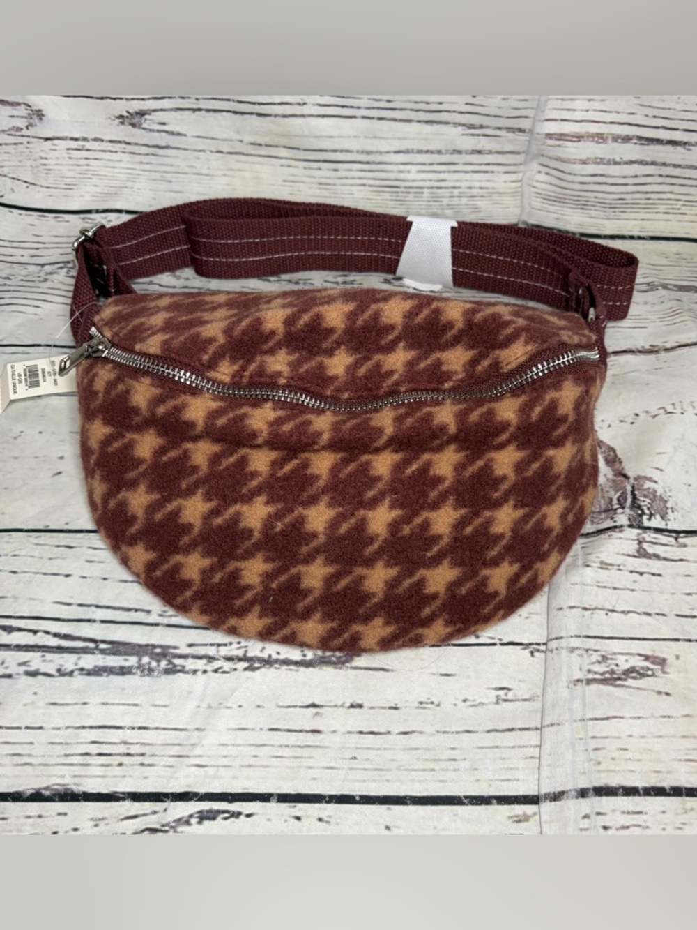 aerie Mauve Zip-Detail Crossbody Pouch